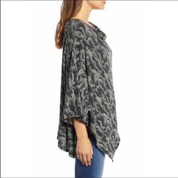 Bobeau Poncho Style Gray and Black Camo Top, OSFM - Picture 11 of 12